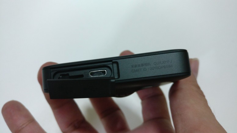 MIJIA Panorama Camera порт USB та порт microSD
